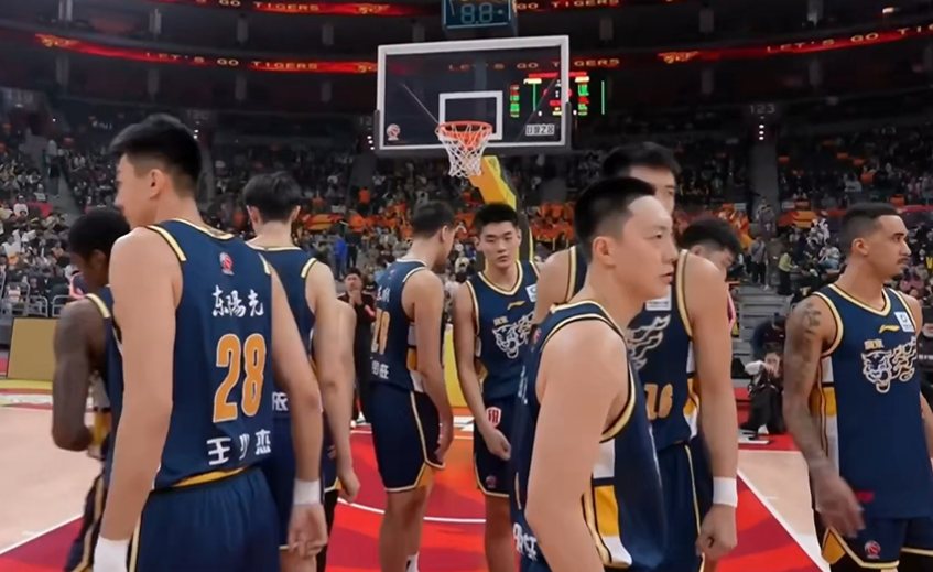 云开体育官网-随着上海40分狂胜广东，山东8连胜，CBA最新积分榜出炉：广厦领跑