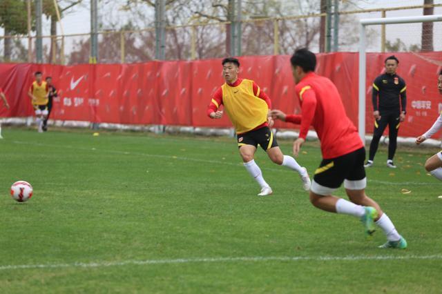 kaiyun-亚运队新帅要求减少无谓体能消耗 戴伟浚伤愈回归